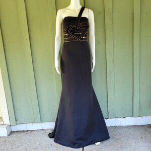 JOVANI Black Gold Zipper Heart Evening Gown Formal Dress 10